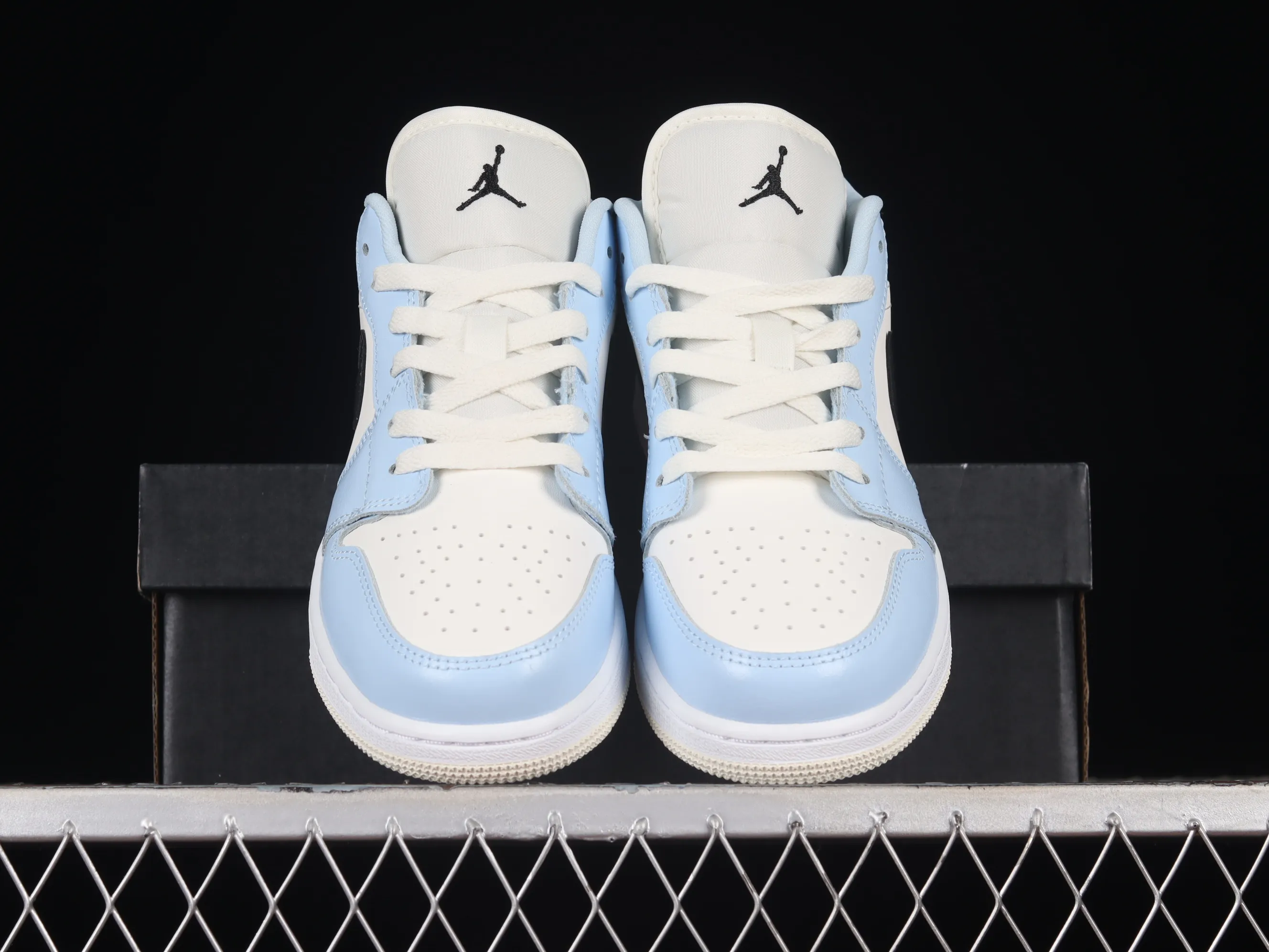 All categories Air Jordan Jordan series basketball shoes Air Jordan 1 Low G version pure original Air Jordan 1 Low "Lce Blue" AJ1 Joe 1 white blue low-top basketball shoes 554723-401
